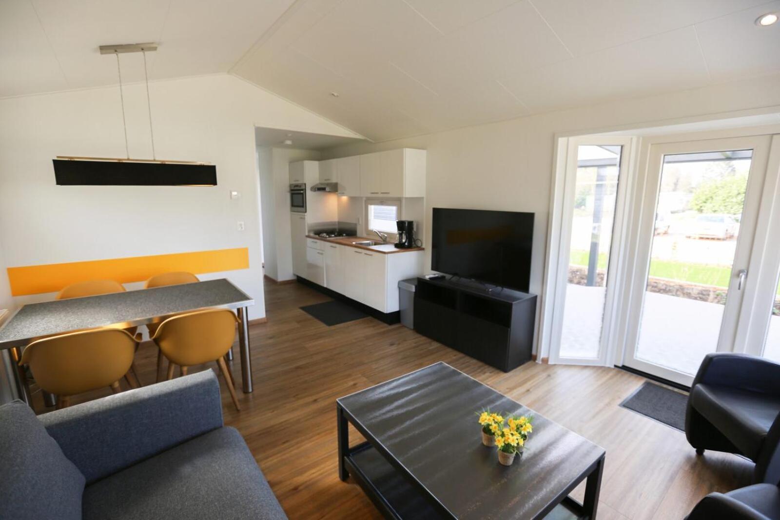 Recreatiepark En Jachthaven De Scherpenhof Terwolde Habitación foto